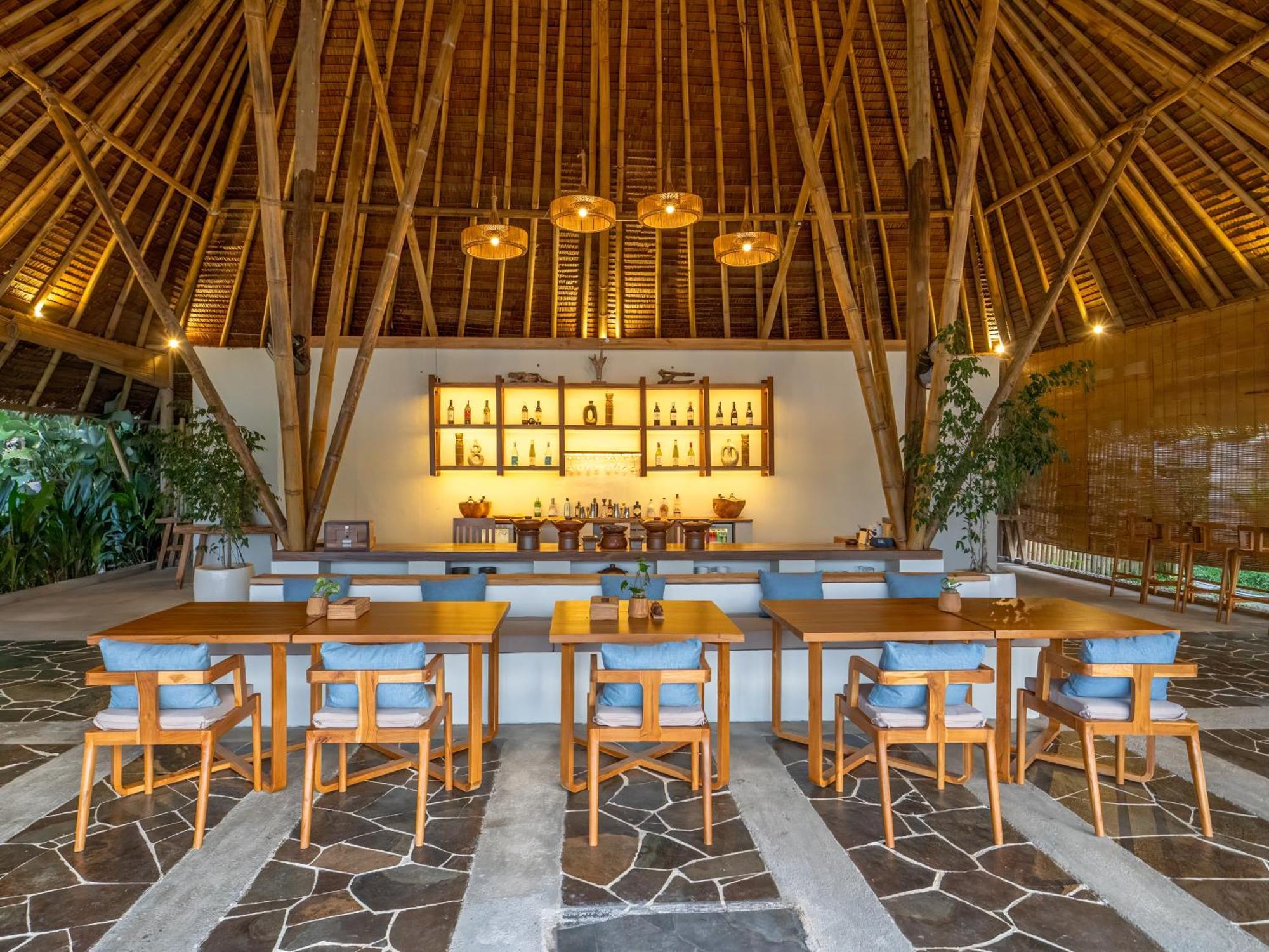 D'Lagoon Dive Resort Bitung Exterior foto